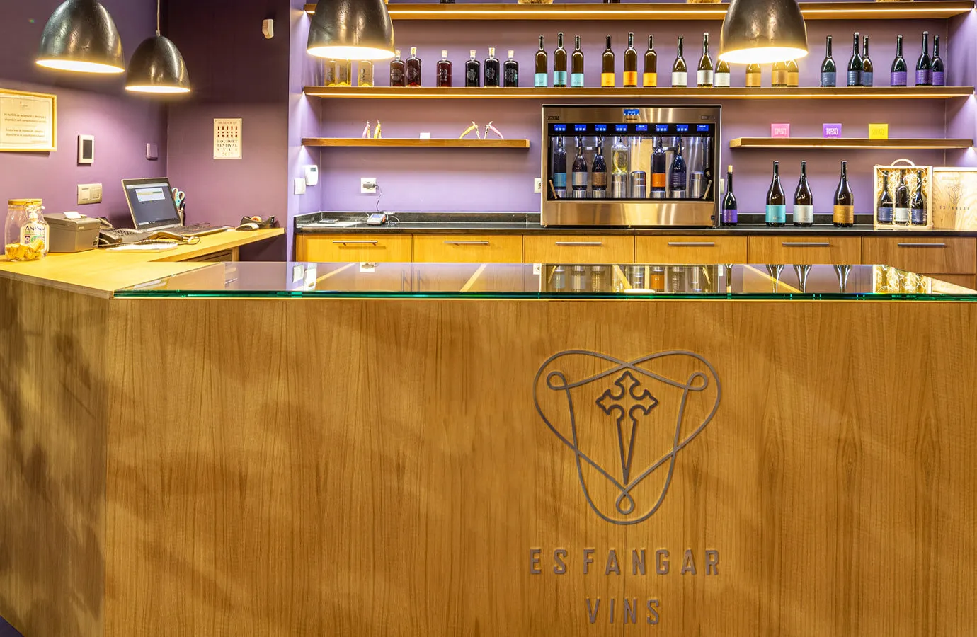 Verkostungstheke der Bodega Es Fangar Vins